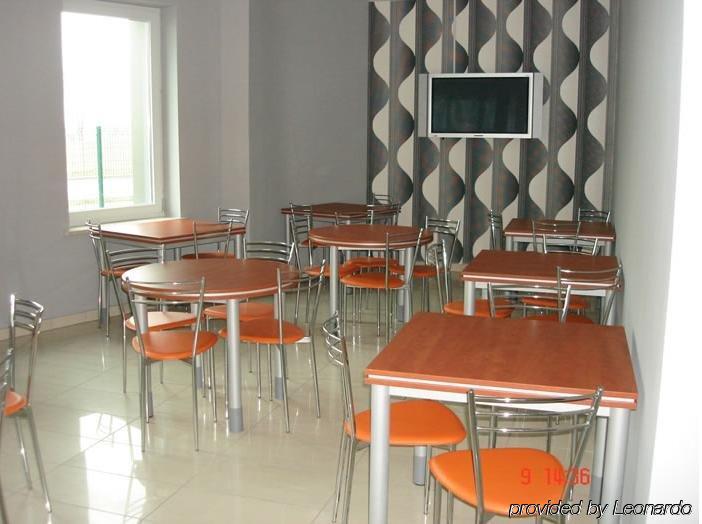 Hotel I Restauracja W Luboniu Restaurante foto